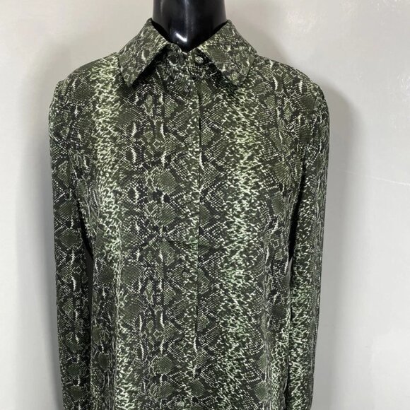 NEW FAVORITE DAUGHTER Womens Shirt Serpiente Green Size S Take Me Seriously Top - Picture 1 of 8